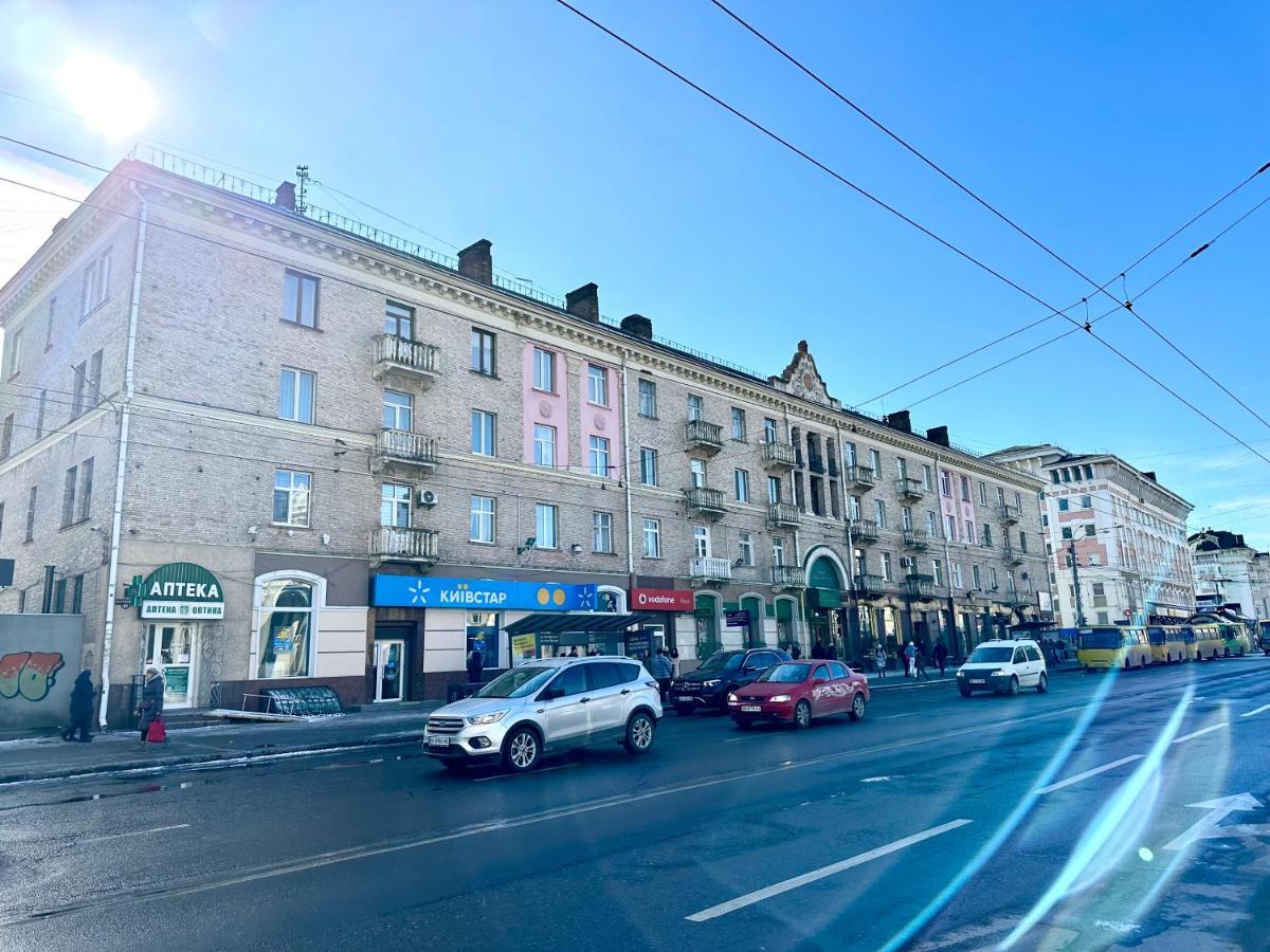 Lux Apartments In The City Center With A Coffee Machine, View Of A Theater, Near Zlata Plaza Rivne Dış mekan fotoğraf